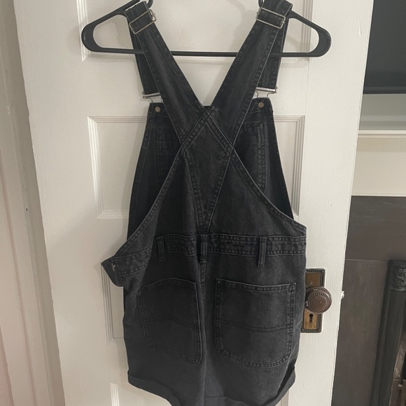 Black Overalls Shorts Size 2 (US) - Picture 2 of 3